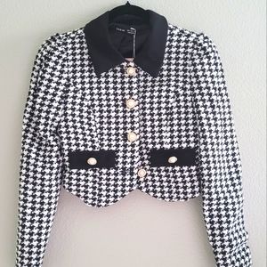 NWOT TWEED CROP LONG SLEEVE JACKET BLACK WITH PEARL BUTTONS SIZE S